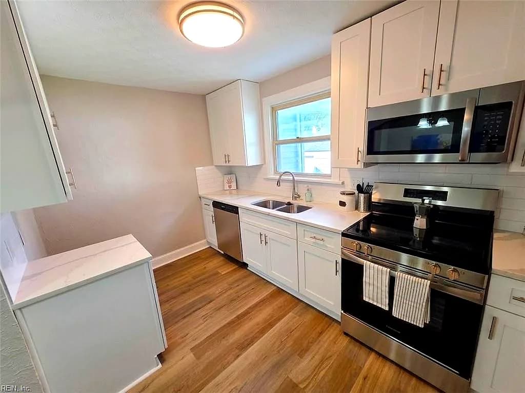26 S Fairview CIR, PORTSMOUTH VA 23702 - Main photo