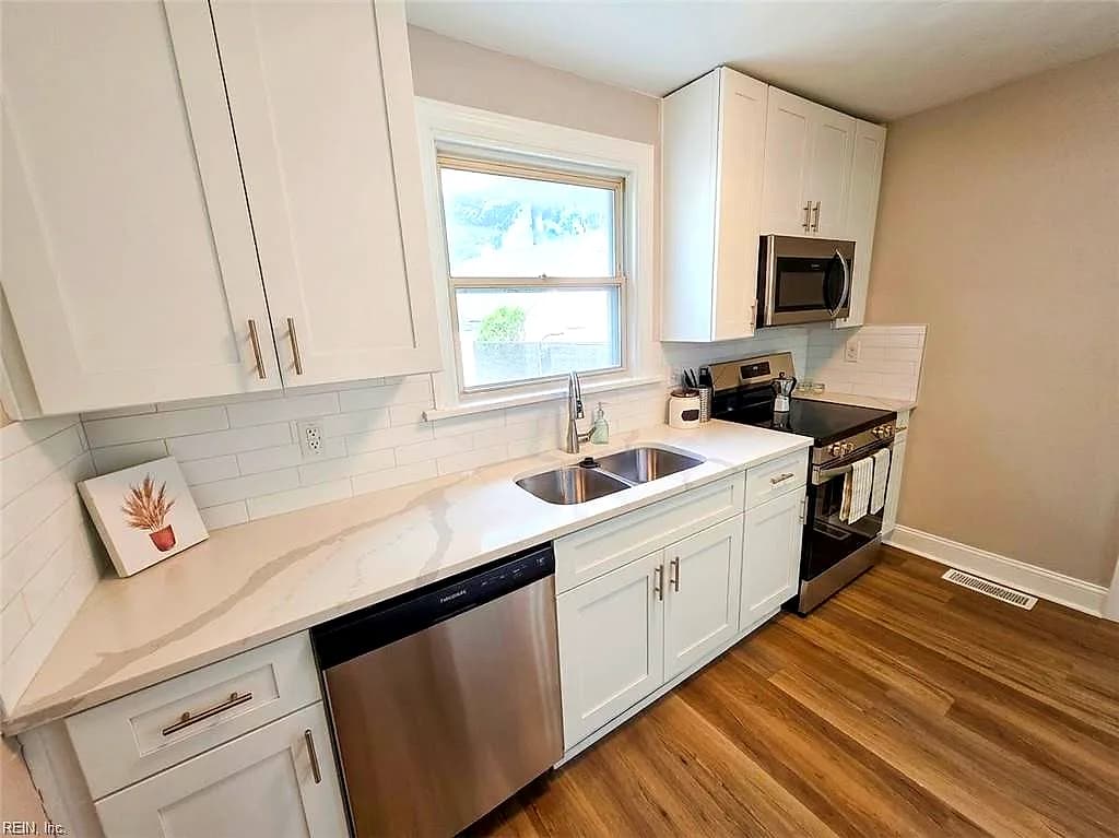 26 S Fairview CIR, PORTSMOUTH VA 23702 - Photo 3