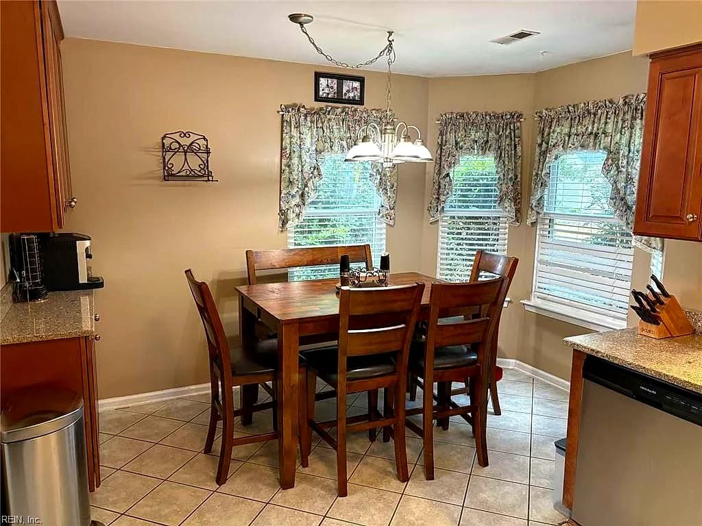 924 Whisper Hollow DR, CHESAPEAKE VA 23322 - Photo 5