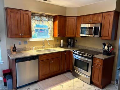 924 Whisper Hollow DR, CHESAPEAKE VA 23322 thumb 6