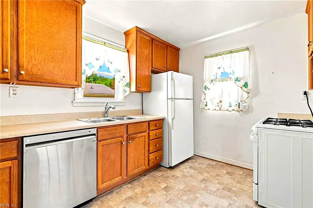 4885 Kennebeck AVE, NORFOLK VA 23513 thumb 11