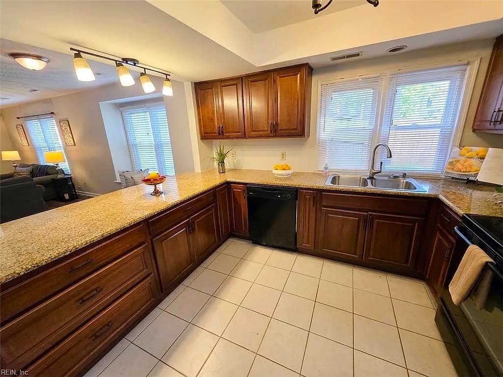 1300 Faraid LN, VIRGINIA BEACH VA 23464 thumb 7