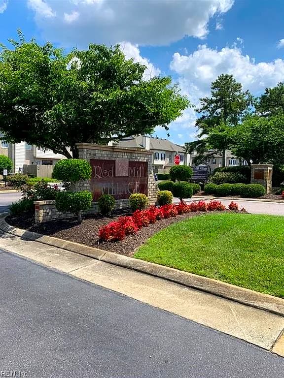 2401 Wessington DR, VIRGINIA BEACH VA 23454 - Main photo
