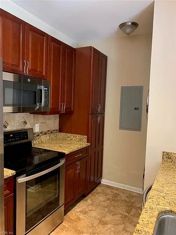 2401 Wessington DR, VIRGINIA BEACH VA 23454 thumb 8