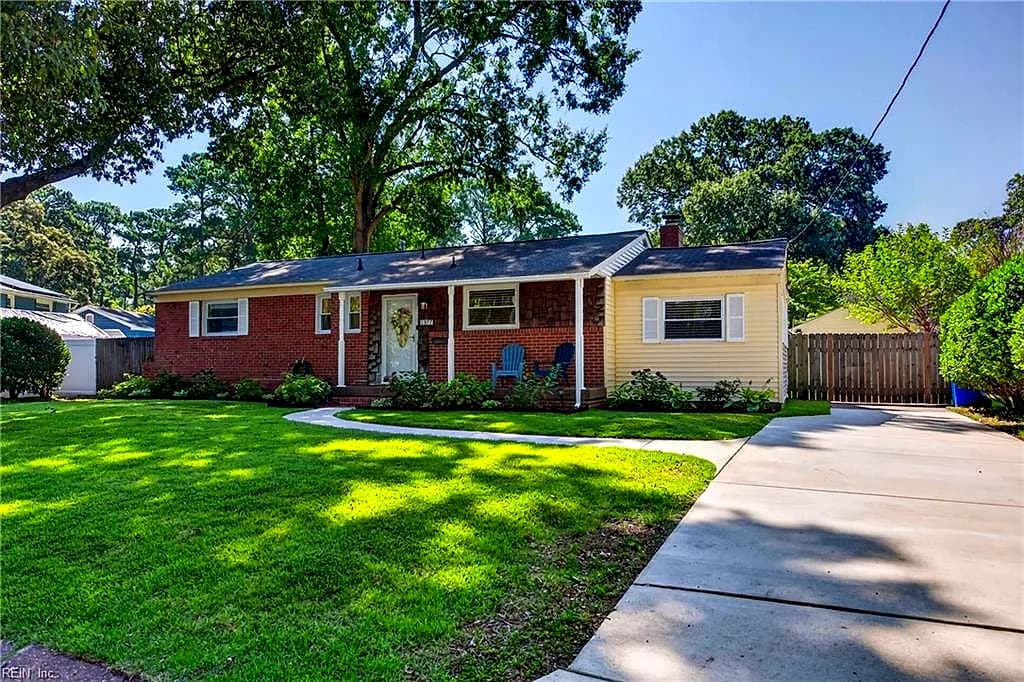 1377 Bailey ST, NORFOLK VA 23518 - Photo 4