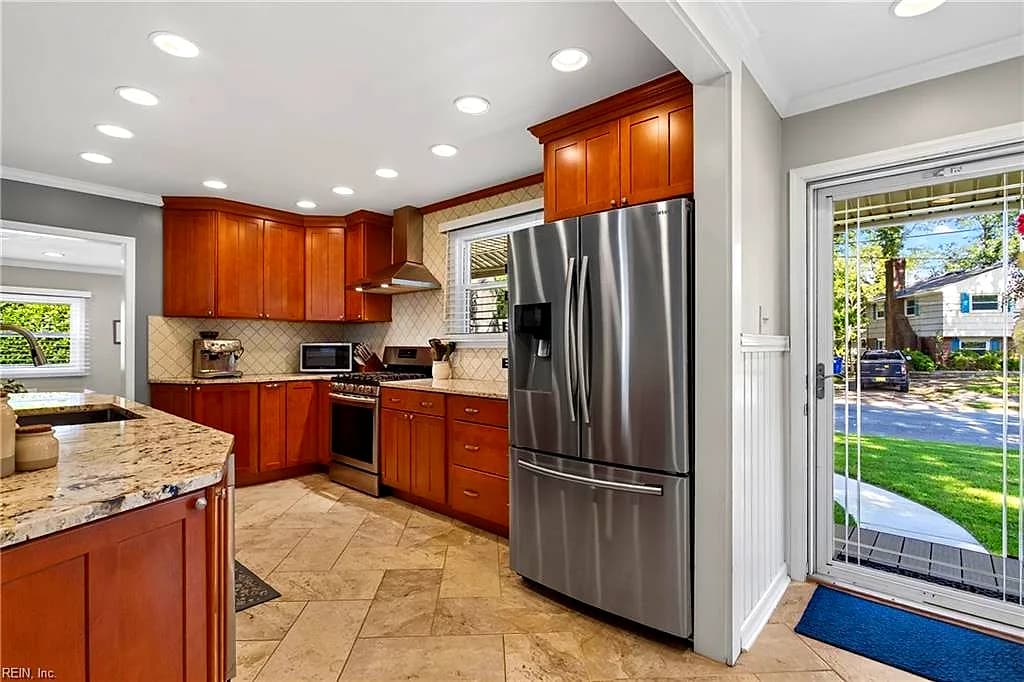1377 Bailey ST, NORFOLK VA 23518 thumb 7