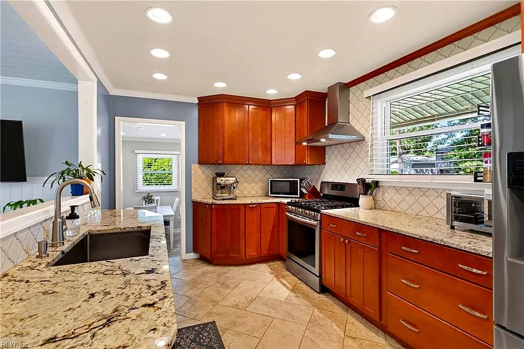 1377 Bailey ST, NORFOLK VA 23518 thumb 9