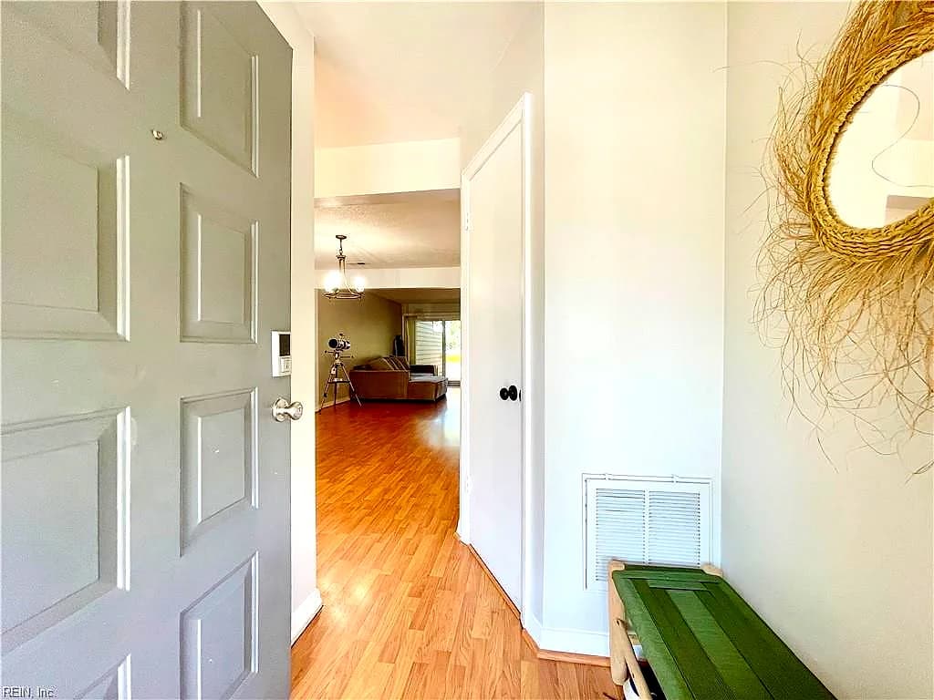 2934 Seashore PT, VIRGINIA BEACH VA 23454 - Photo 5