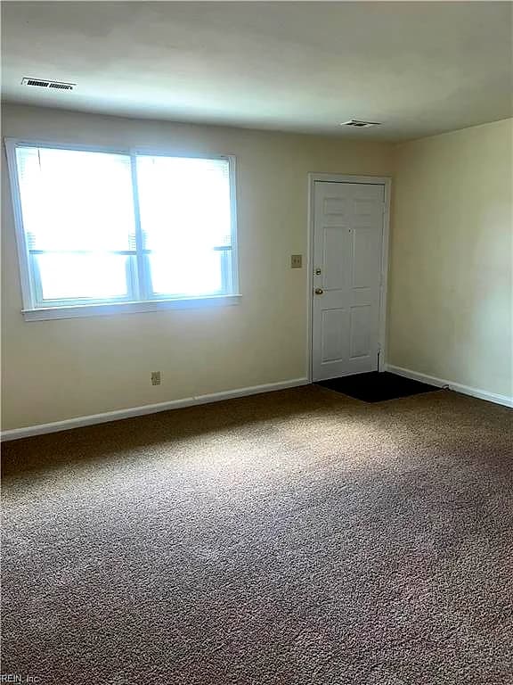 9240 Buckman AVE, NORFOLK VA 23503 - Photo 3