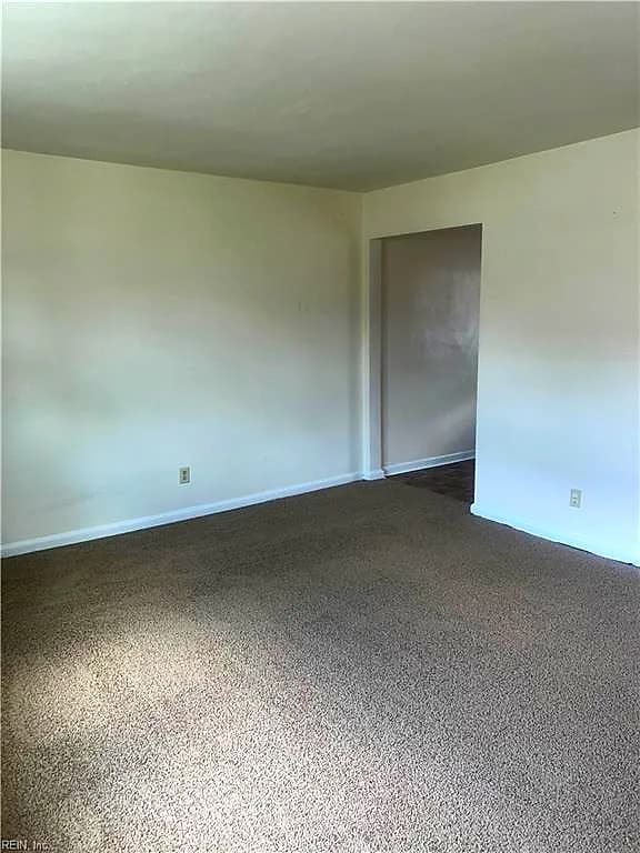 9240 Buckman AVE, NORFOLK VA 23503 - Photo 5