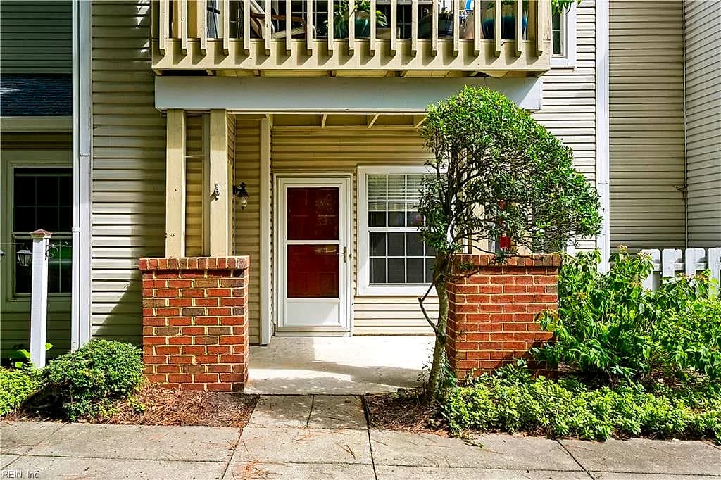 102 Stratford DR #A, WILLIAMSBURG VA 23185 - Photo 2