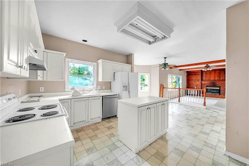 750 Beckley LN, CHESAPEAKE VA 23322 thumb 12