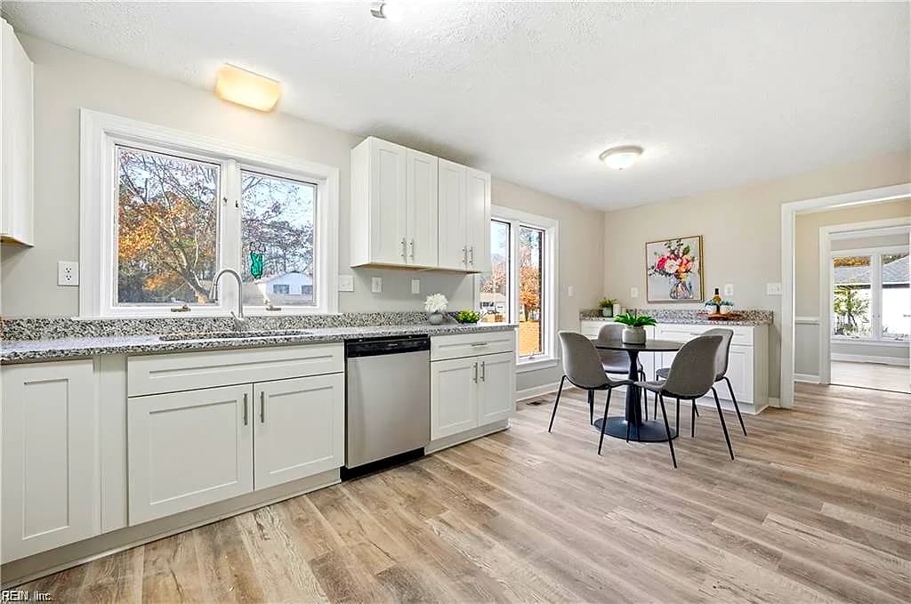 9 Rhodelia LN, POQUOSON VA 23662 thumb 8