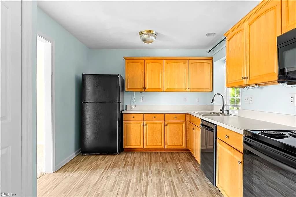 5565 Port Royal DR, VIRGINIA BEACH VA 23462 thumb 8