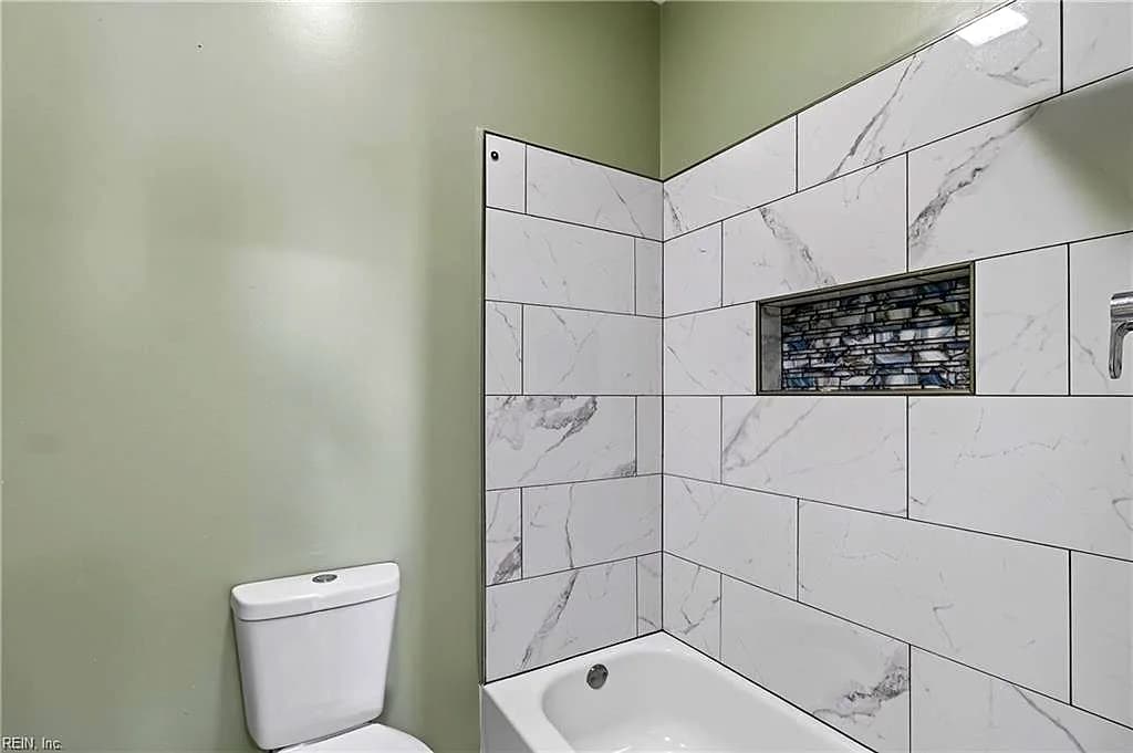 311 W W 1st AVE, FRANKLIN VA 23851 thumb 11