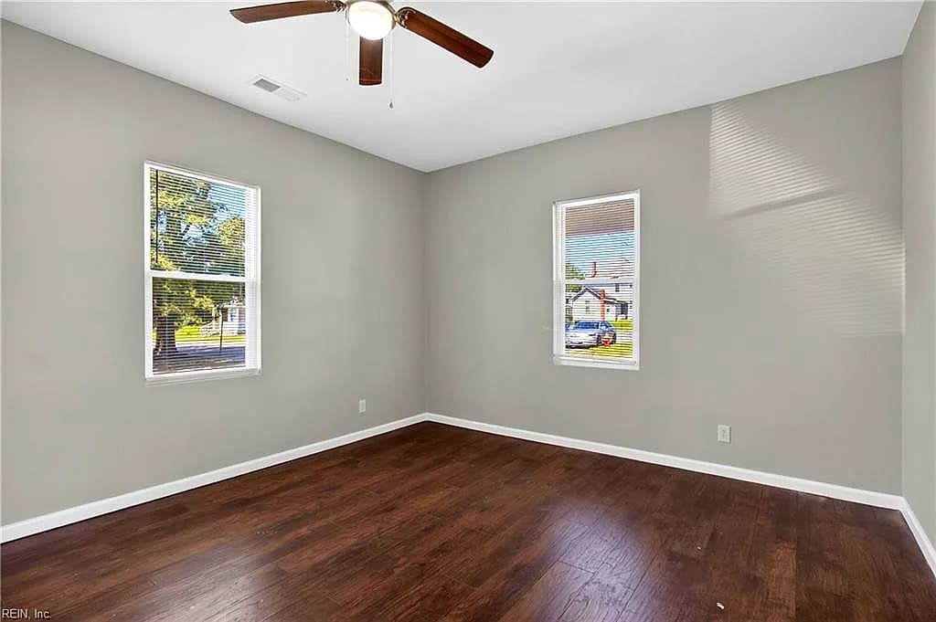 311 W W 1st AVE, FRANKLIN VA 23851 thumb 9