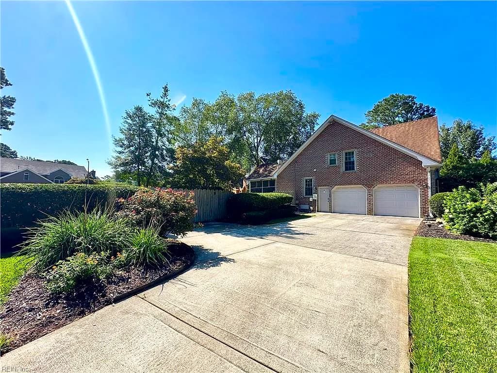 948 Forest Lakes Circle CIR, CHESAPEAKE VA 23322 - Photo 5
