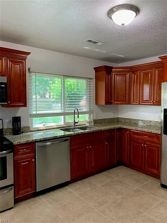 1013 S White Oak CT, CHESAPEAKE VA 23320 thumb 10