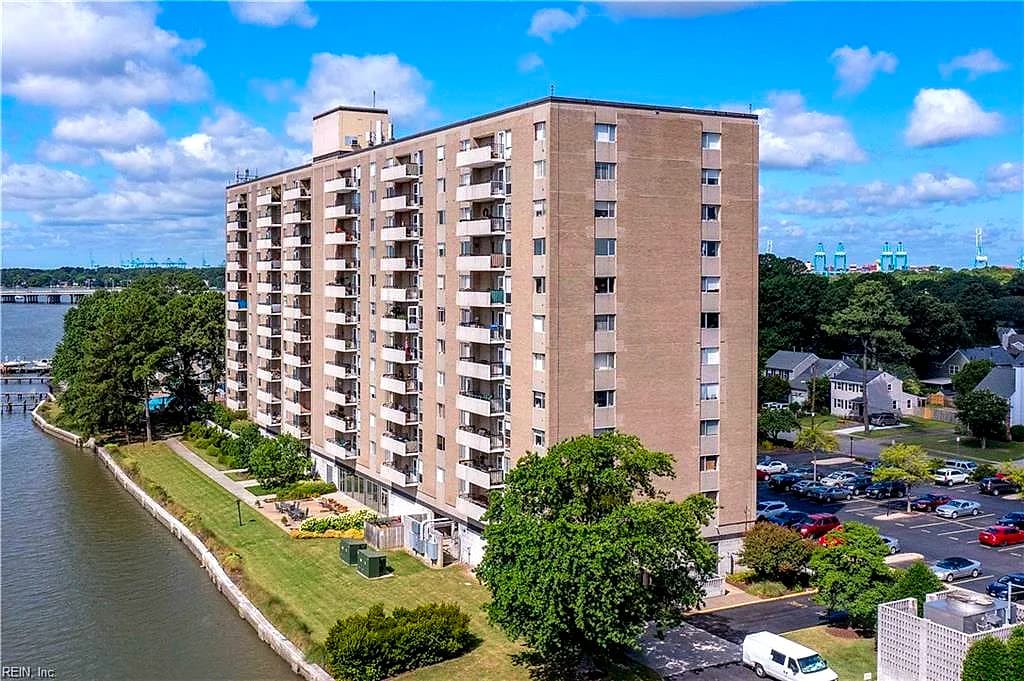 7320 Glenroie AVE #11J, NORFOLK VA 23505 - Photo 2