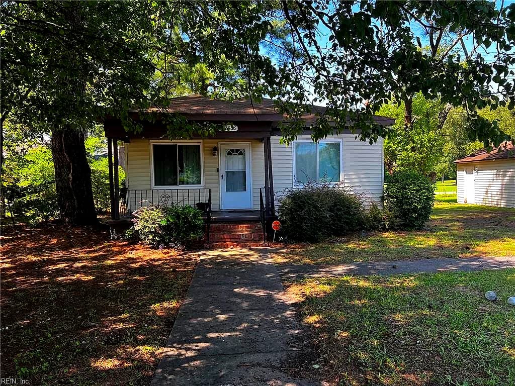 2566 Campostella RD, CHESAPEAKE VA 23324 - Photo 2