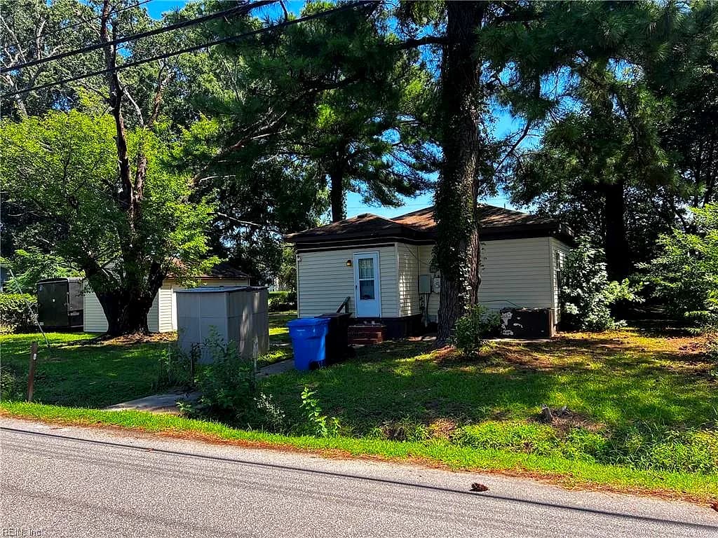 2566 Campostella RD, CHESAPEAKE VA 23324 - Photo 5