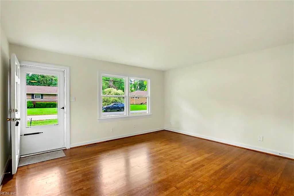 116 Bailey RD, YORKTOWN VA 23692 thumb 11