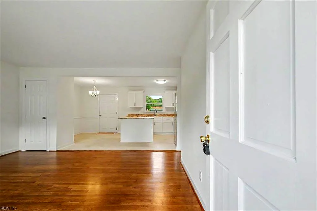 116 Bailey RD, YORKTOWN VA 23692 thumb 7