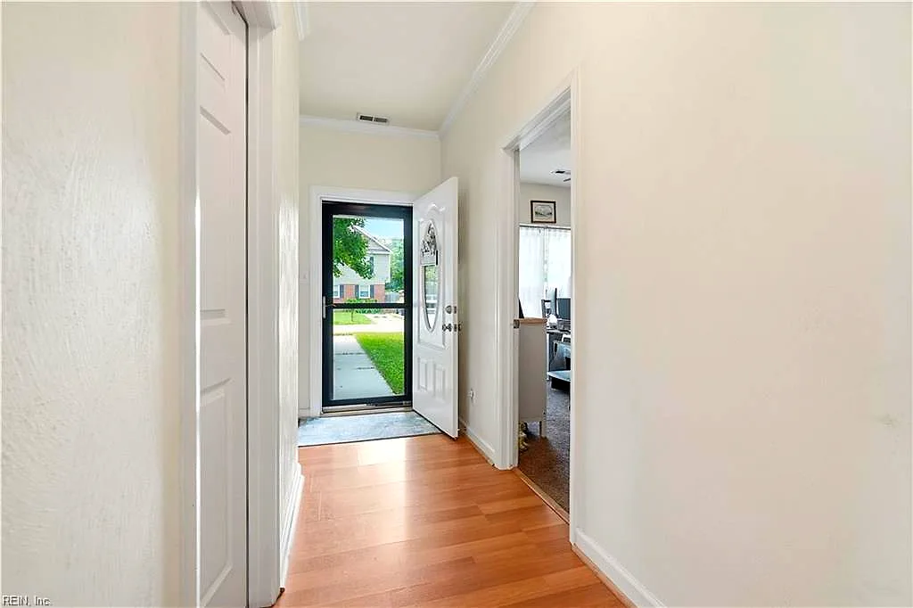 1332 Hazel AVE, CHESAPEAKE VA 23325 - Photo 3