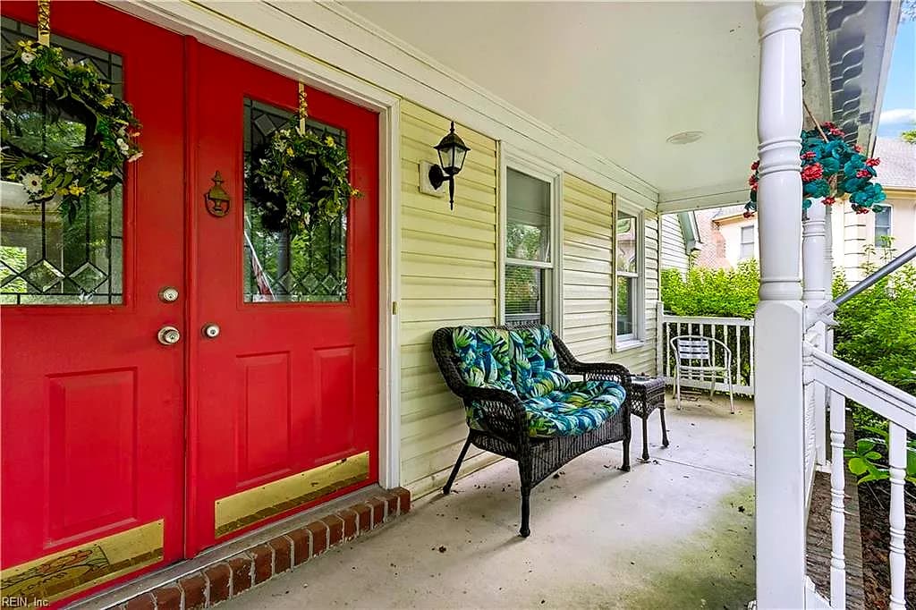 302 Honey Locust WAY, CHESAPEAKE VA 23320 - Photo 3