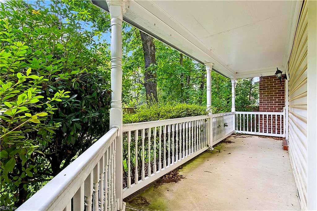 302 Honey Locust WAY, CHESAPEAKE VA 23320 - Photo 5