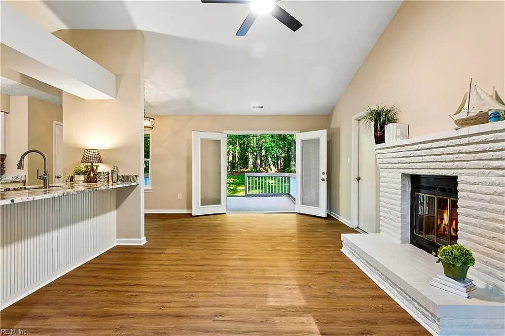 241 Batson DR, NEWPORT NEWS VA 23602 thumb 6