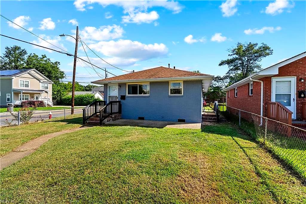 526 Powhatan PW, HAMPTON VA 23661 - Photo 4