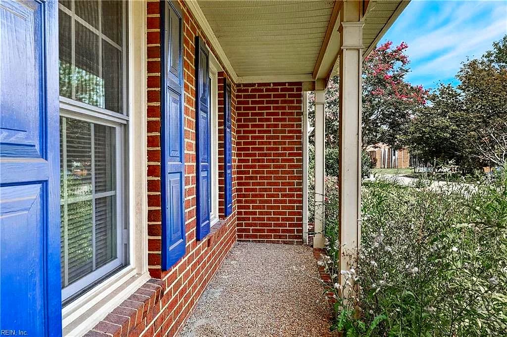 957 Colonial Meadows WAY, VIRGINIA BEACH VA 23454 - Photo 3