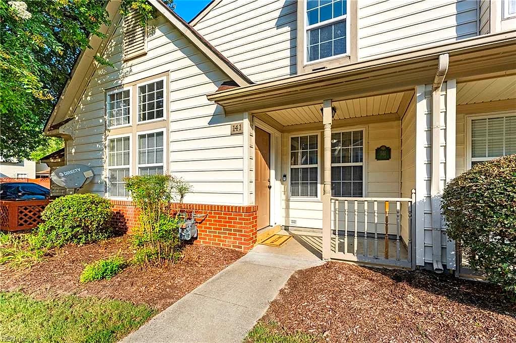 141 Post Oak RD, YORKTOWN VA 23693 - Photo 5