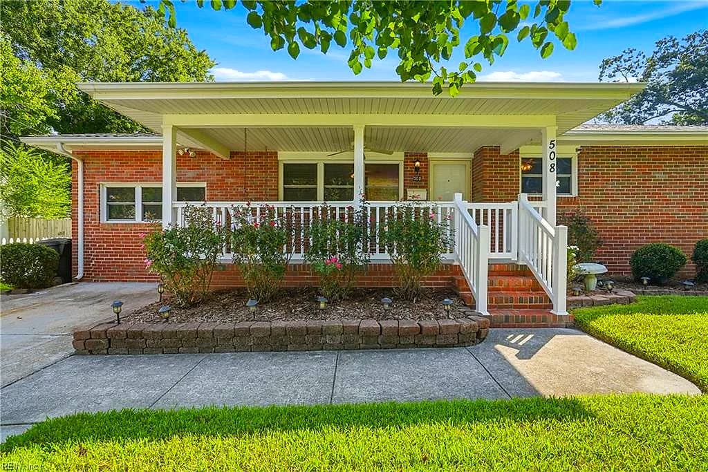 508 Lavender LN, VIRGINIA BEACH VA 23462 - Photo 3