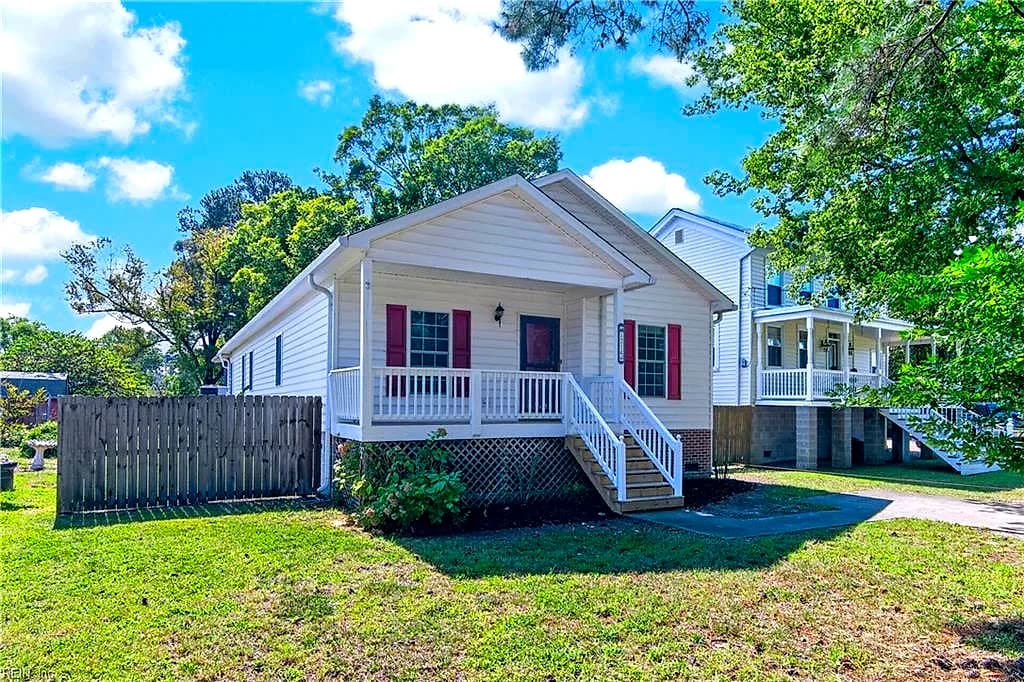 1214 Poquoson AVE, POQUOSON VA 23662 - Main photo