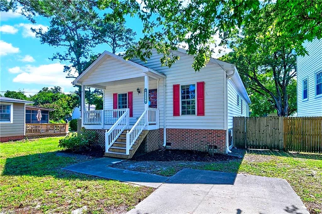 1214 Poquoson AVE, POQUOSON VA 23662 - Photo 3