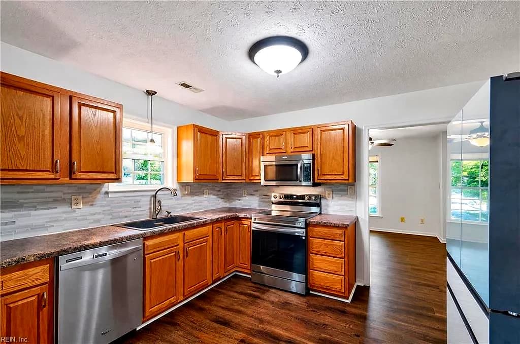 1214 Poquoson AVE, POQUOSON VA 23662 thumb 7
