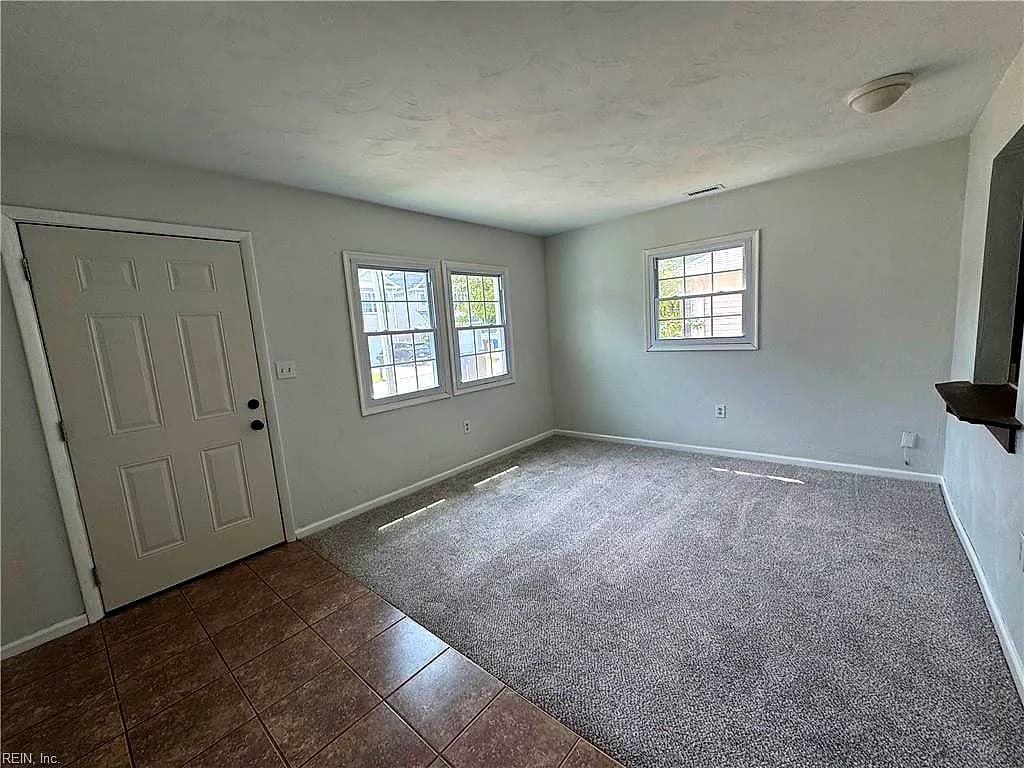 205 Gale AVE, CHESAPEAKE VA 23323 - Photo 3