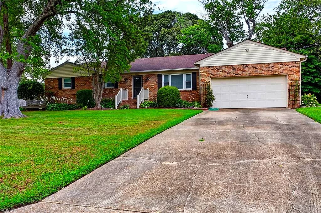 2436 Hood DR, VIRGINIA BEACH VA 23454 - Photo 3