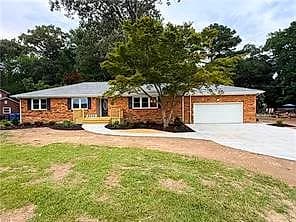 2000 Wolfsnare RD, VIRGINIA BEACH VA 23454 - Main photo