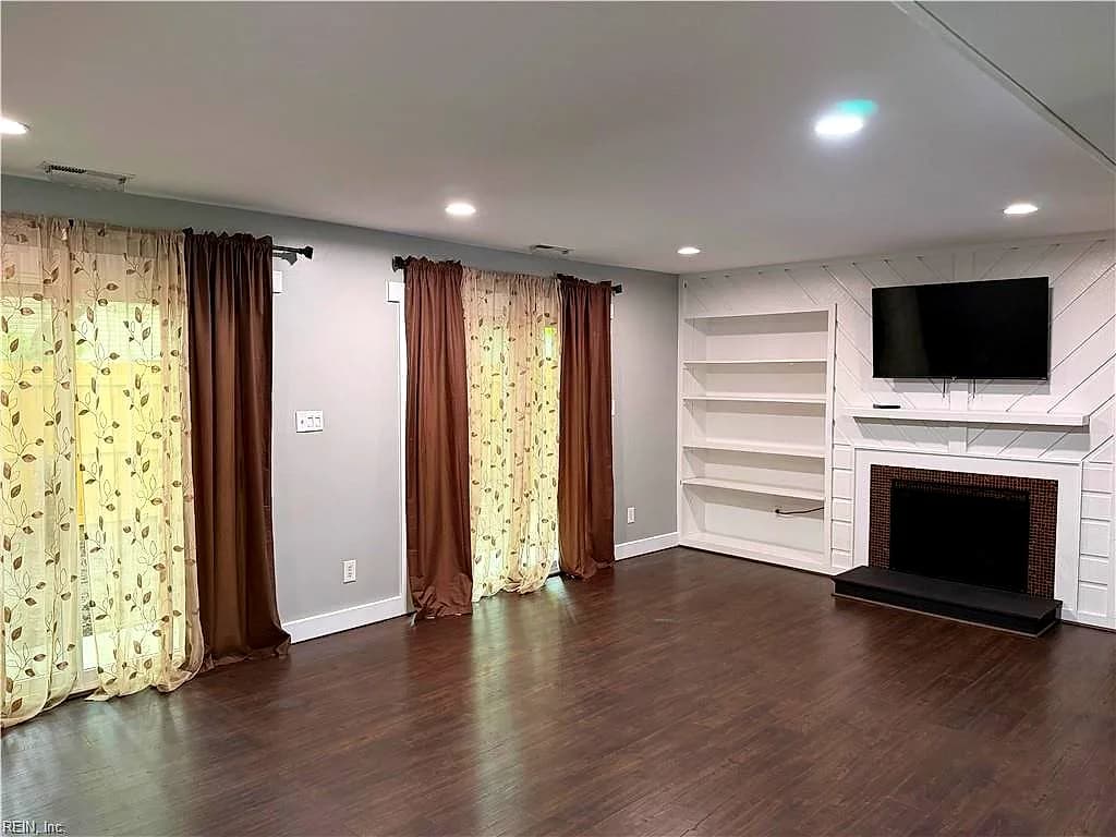 11 Farington CIR, CHESAPEAKE VA 23320 thumb 10