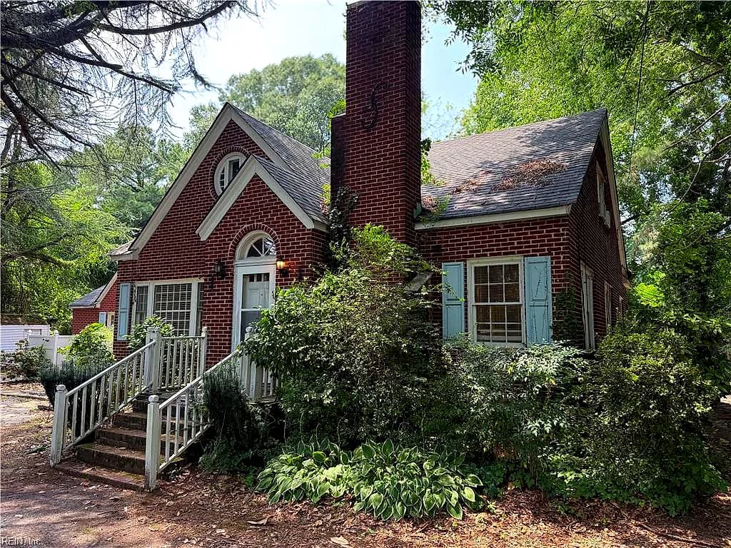 3824 Turnpike RD, PORTSMOUTH VA 23701 - Main photo