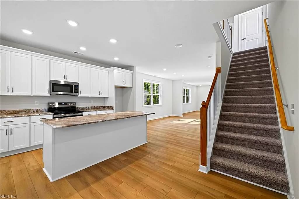 1129 Modoc AVE, NORFOLK VA 23503 - Photo 5