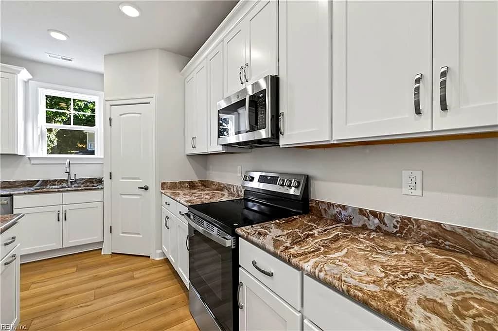 1129 Modoc AVE, NORFOLK VA 23503 thumb 8