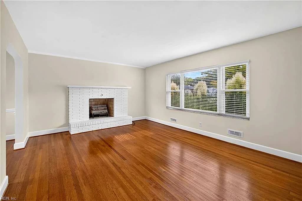 3204 Camellia DR, PORTSMOUTH VA 23703 - Photo 4