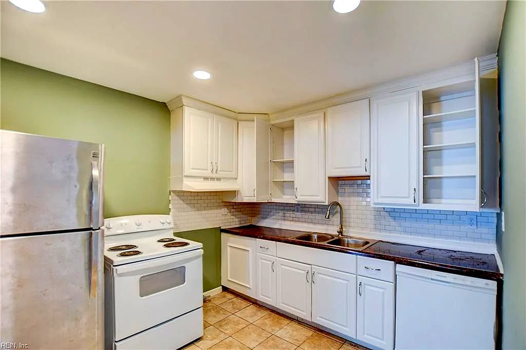 1324 Corprew AVE #B, NORFOLK VA 23504 - Photo 4