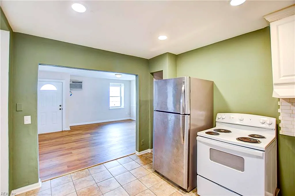 1324 Corprew AVE #B, NORFOLK VA 23504 - Photo 5
