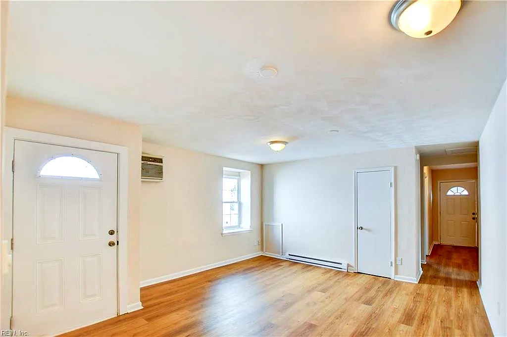 1324 Corprew AVE #B, NORFOLK VA 23504 thumb 9