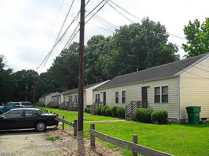 122 Christian ST #5, NEWPORT NEWS VA 23608 - Photo 2